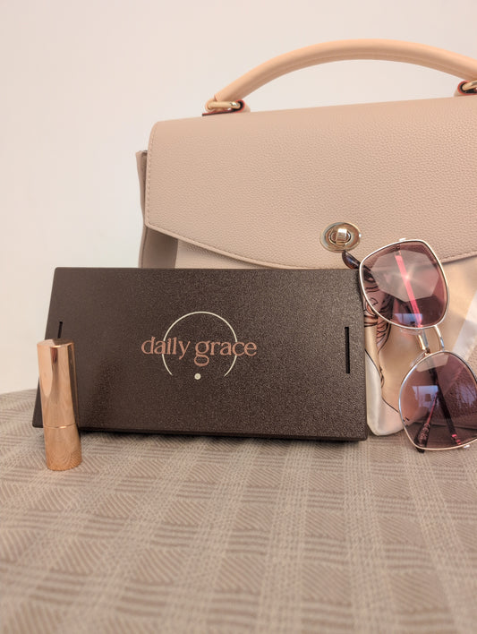 daily grace touch - Dein Supplement-Etui für 1 Woche